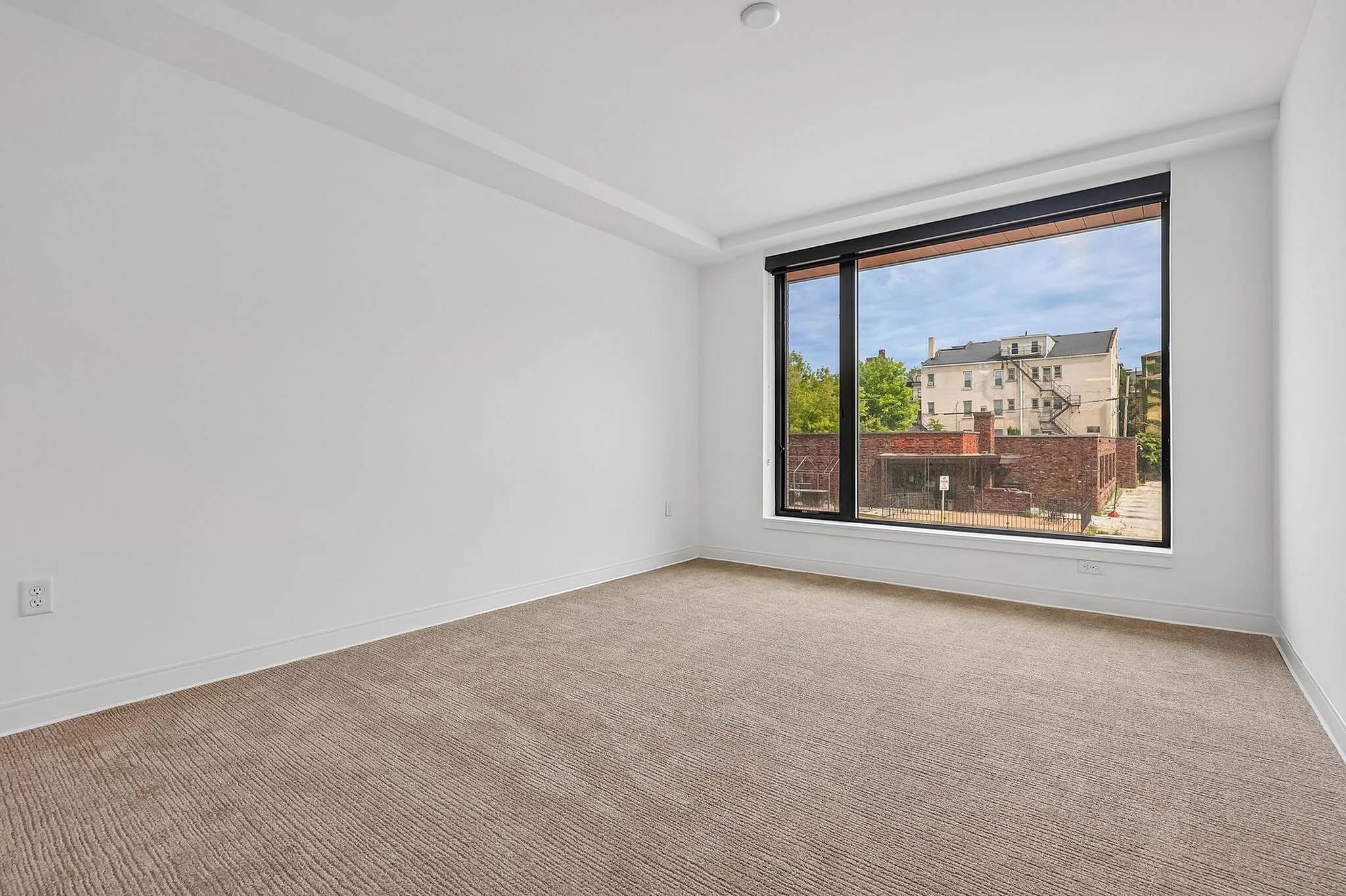 Buca Townhome Primary Bedroom