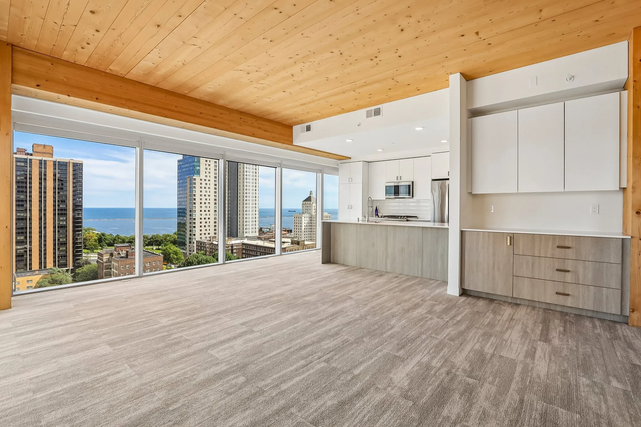 Willow - 3BD / 2 BA - Living Space