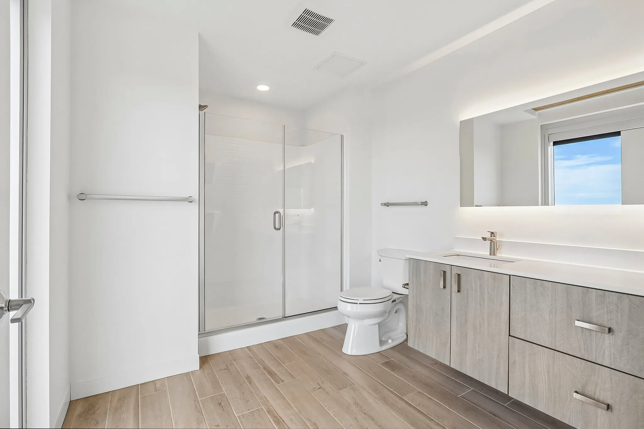Willow - 3 BD / 2 BA - Primary En Suite Bath