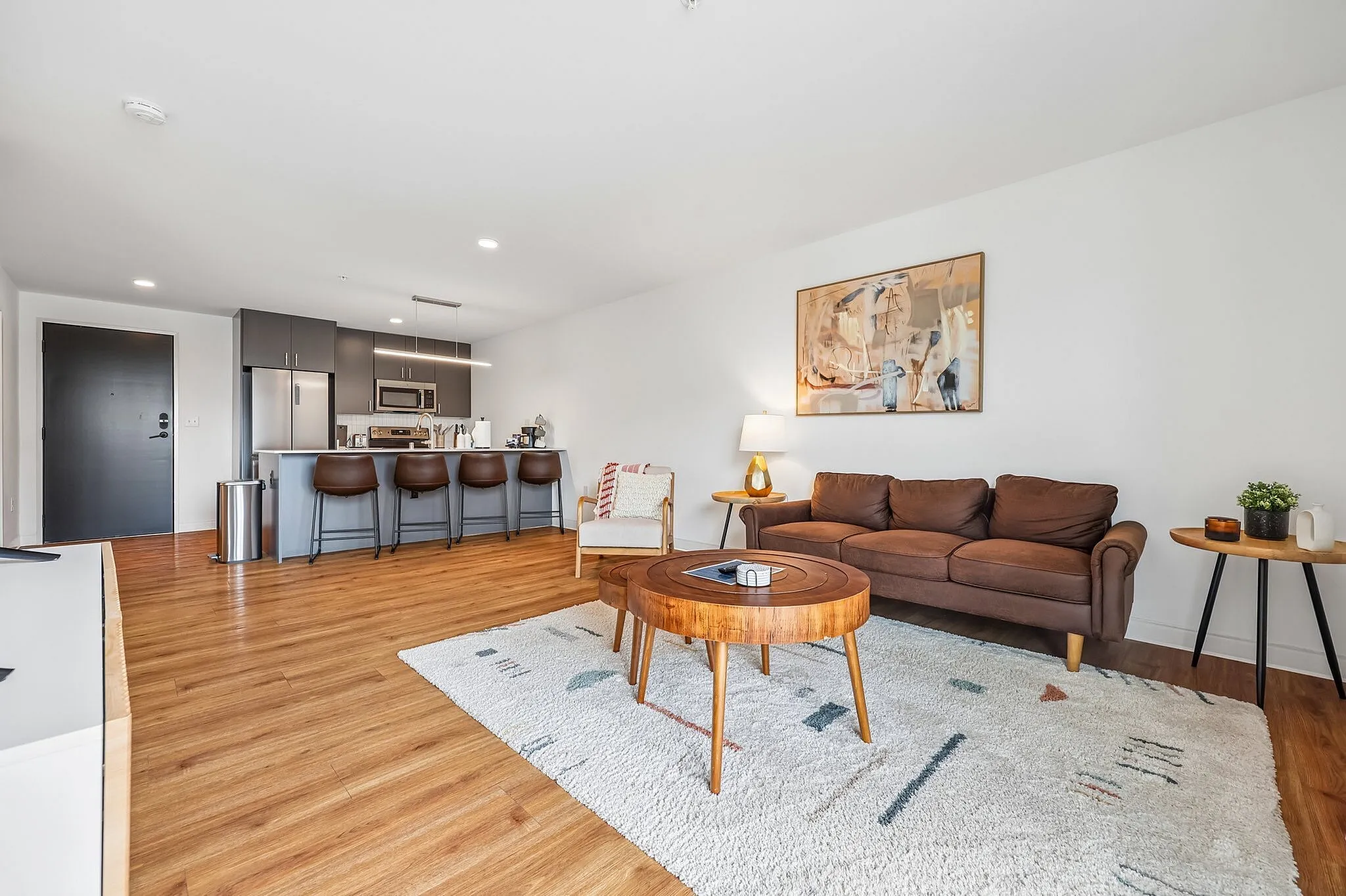 Supermoon Living + Kitchen