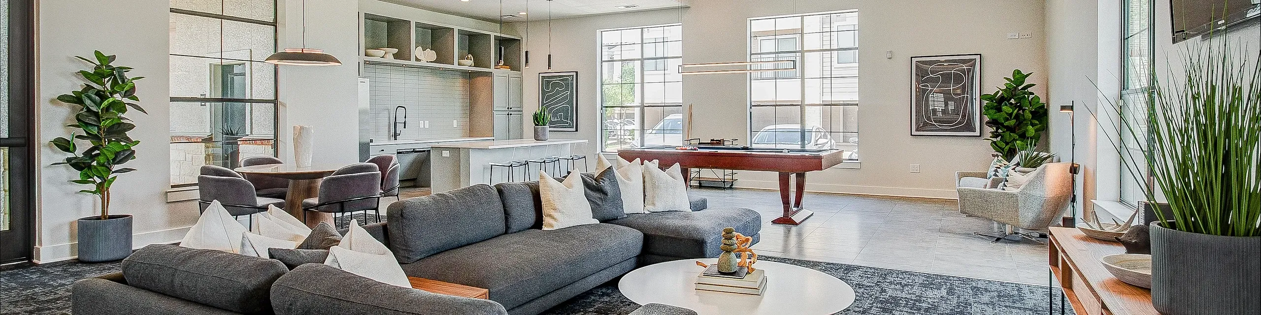 inner main image - living room