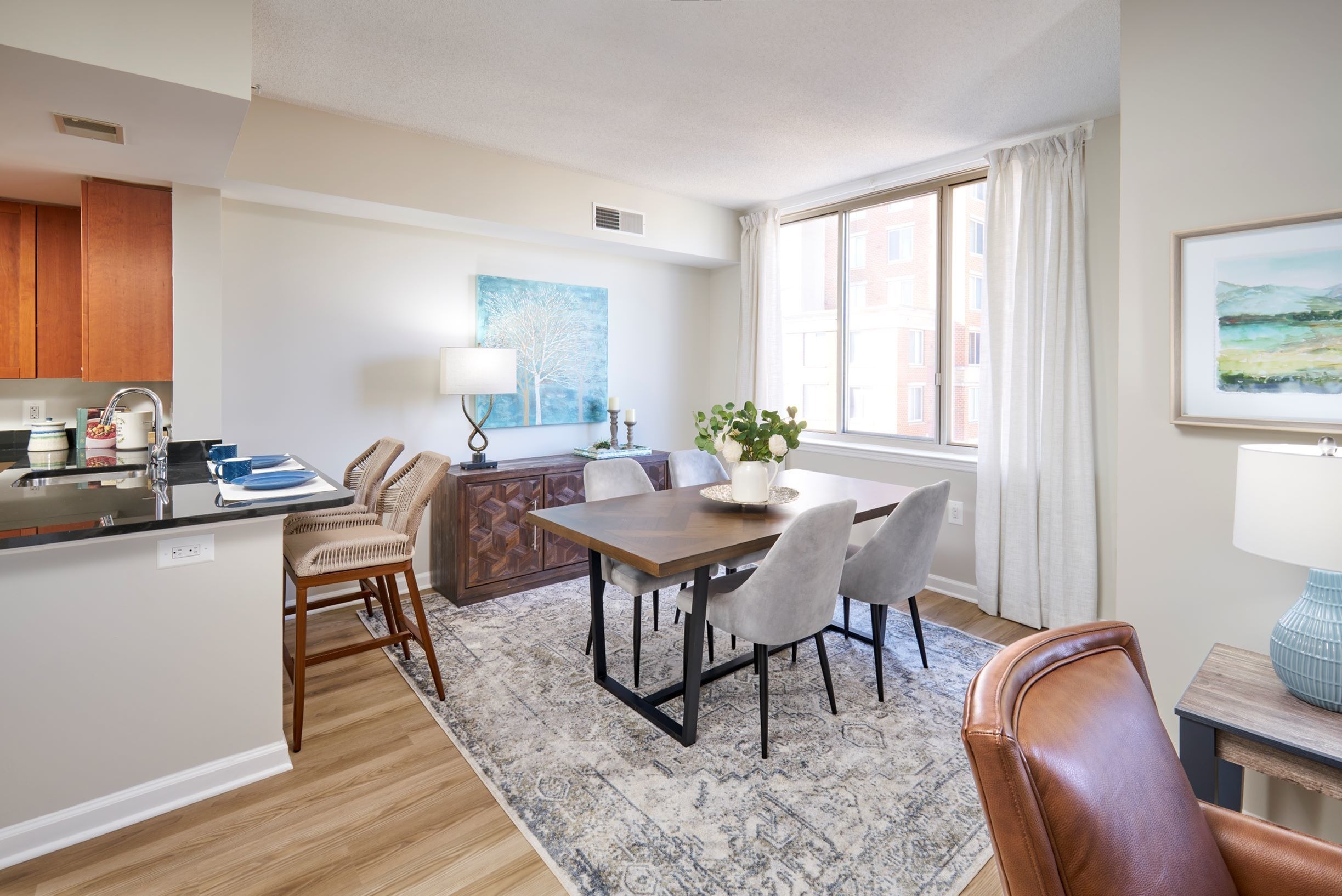 Take A Virtual Tour Carlyle Place Apartments Alexandria VA
