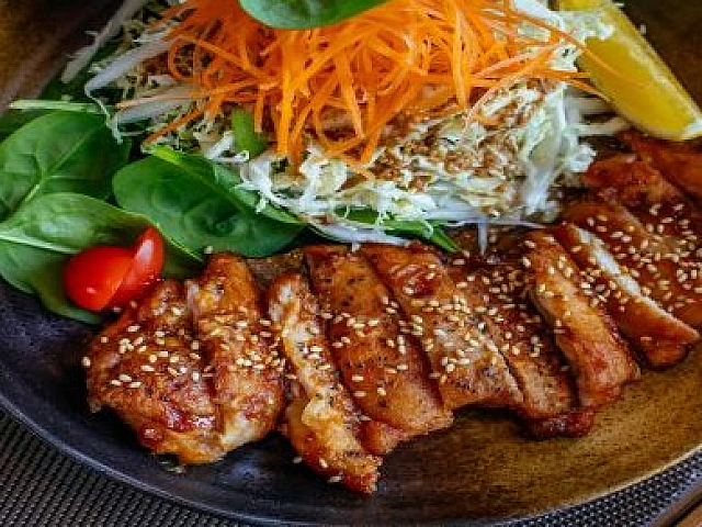 Popular food from nearby restaurants