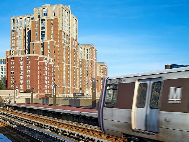 Eisenhower Metro