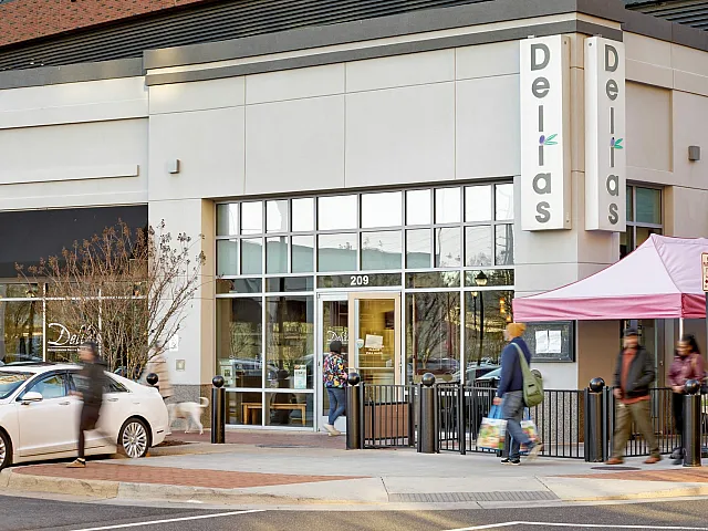 Delias Brick Oven Pizza