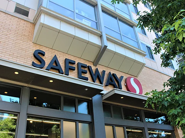 Safeway grocery store