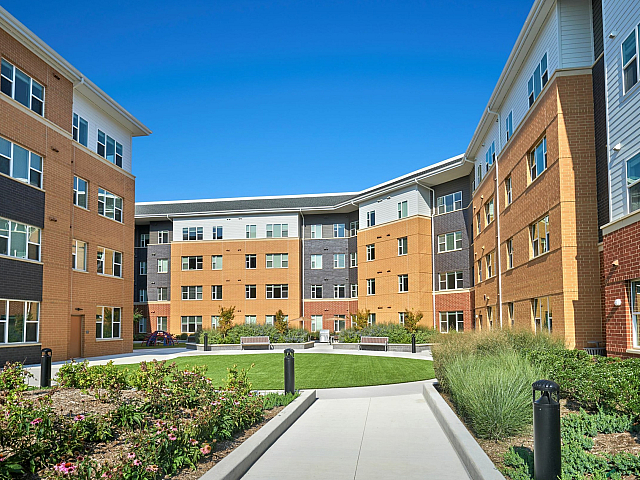 Nearby sister property, Robinson Apartments