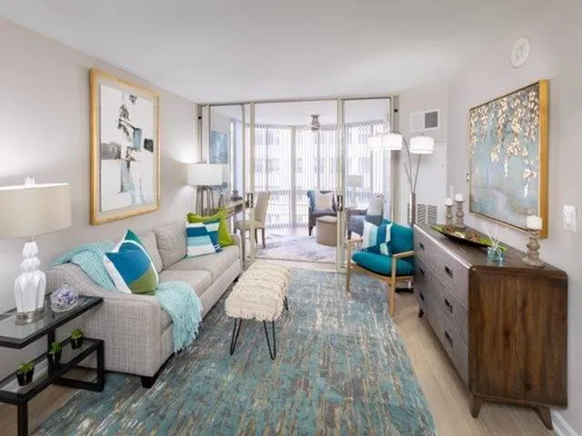 Newly Renovate with Wood-Style Flooring