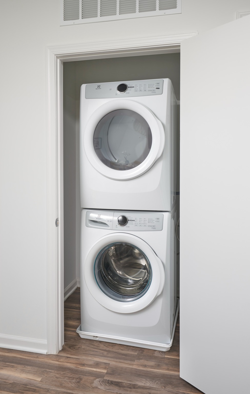 Image of an Ovation Washer Dryer | Ovation at Arrowbrook | Affordable Herndon Apartments
