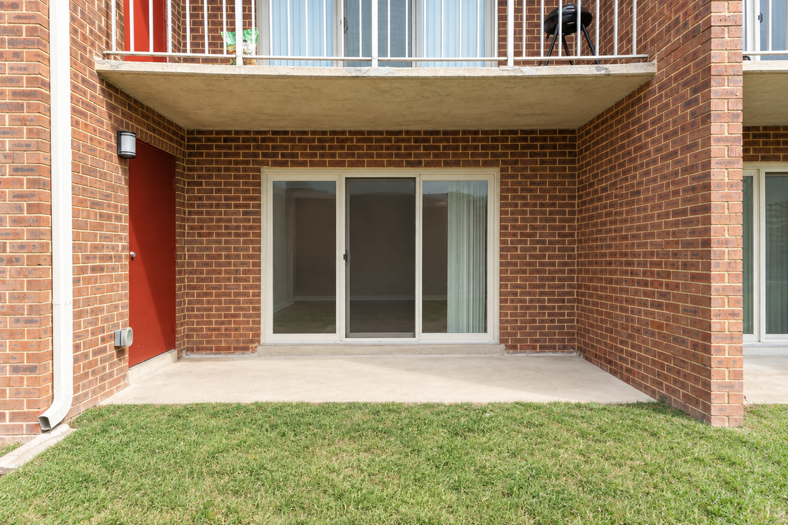Photo of a Patio | Creekside Village | Alexandria VA Apartments