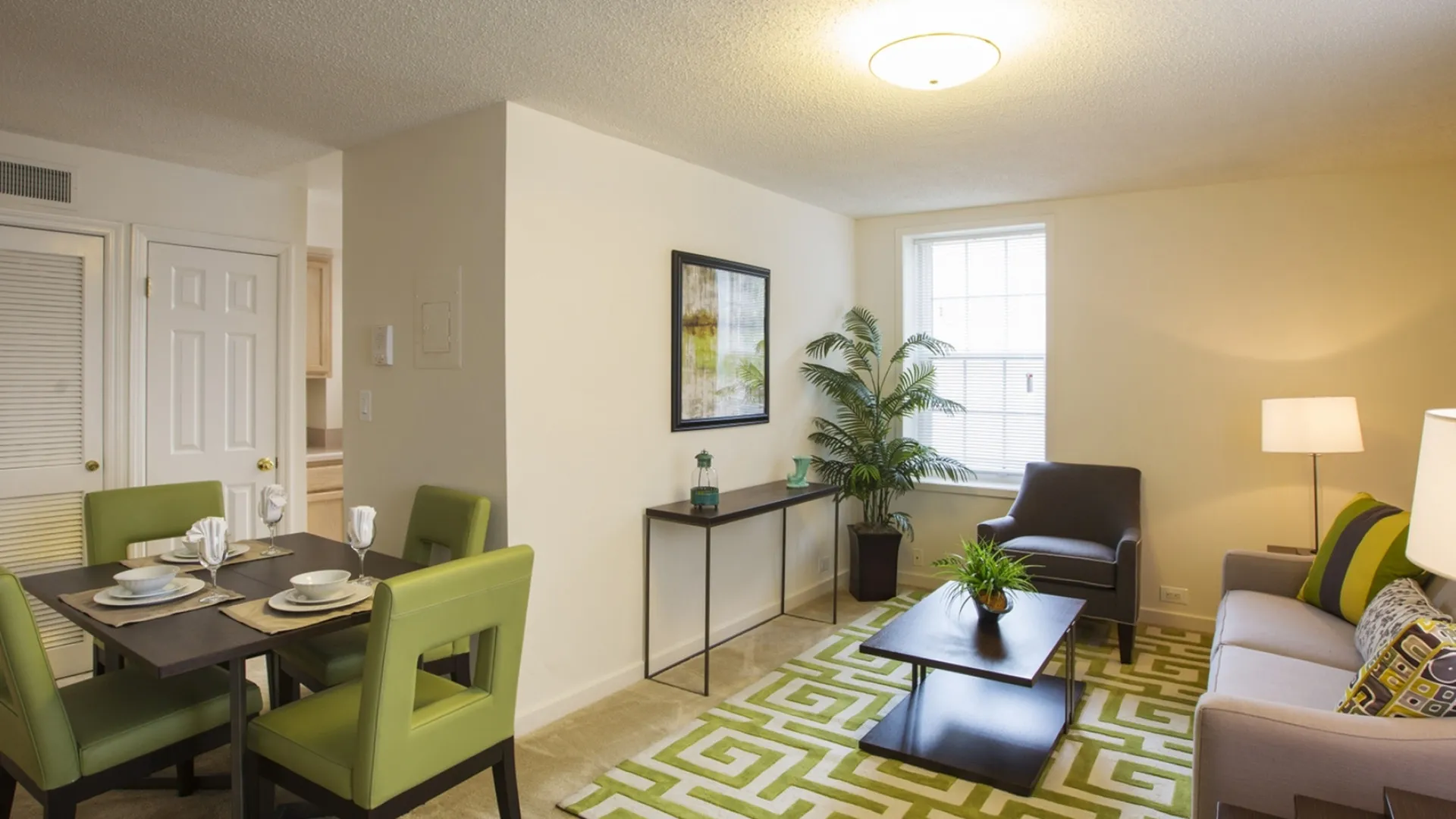 Living Dining Areas | Ballston Park | Arlington VA Apartments