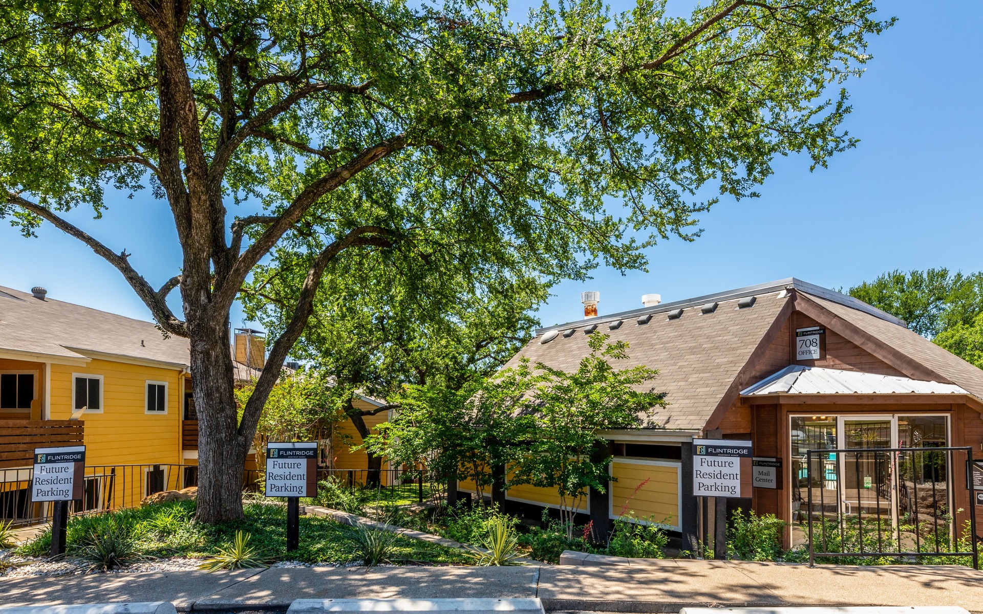 Flintridge Apartment Homes Apartments In Arlington, TX