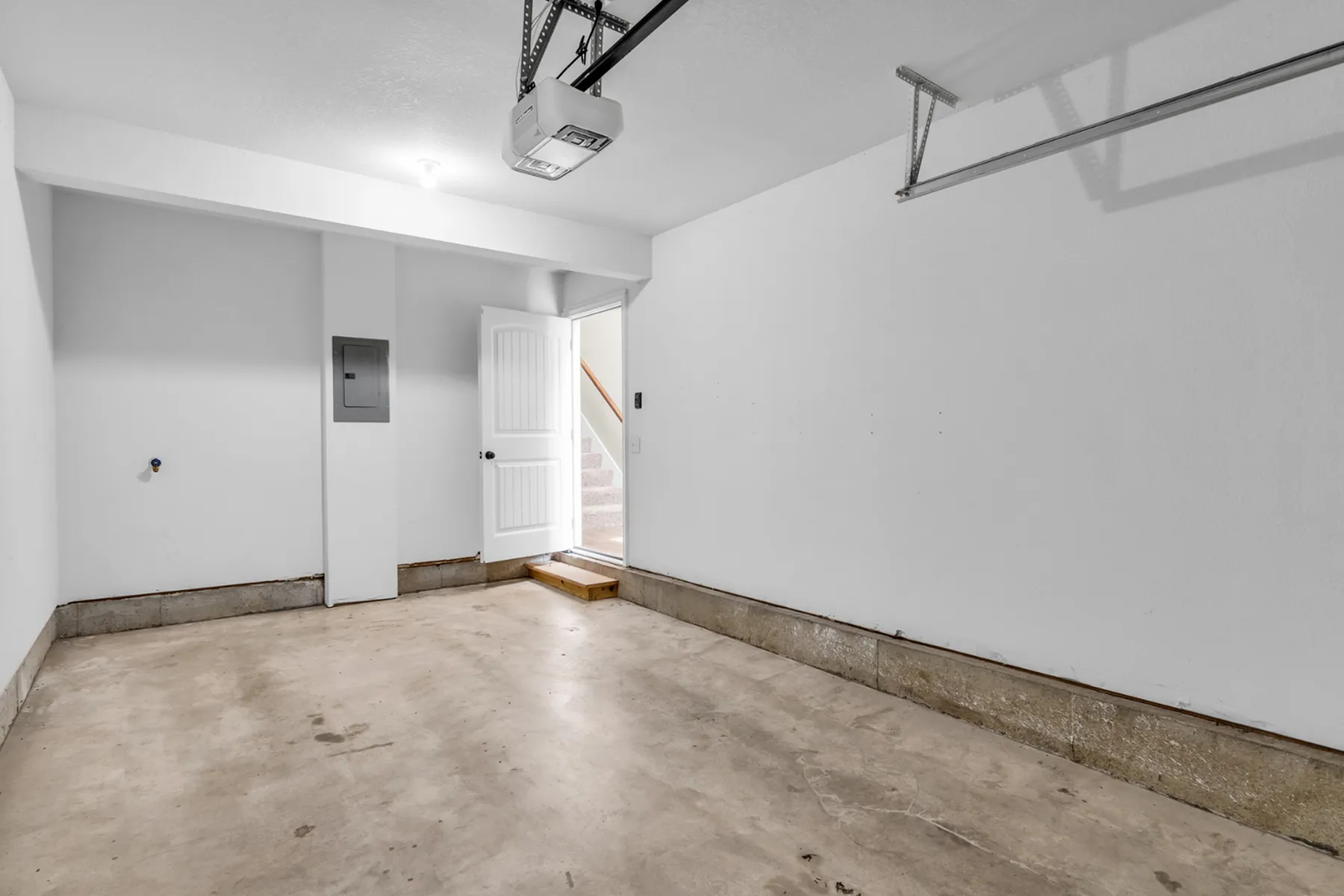 TH1 Garage