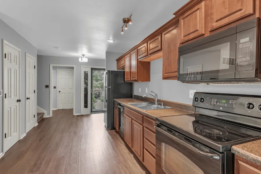 TH4 Kitchen