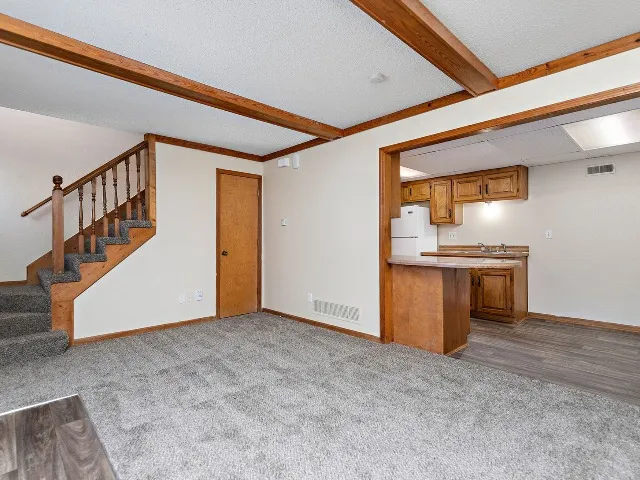 2 bedroom 1 bath floorplan