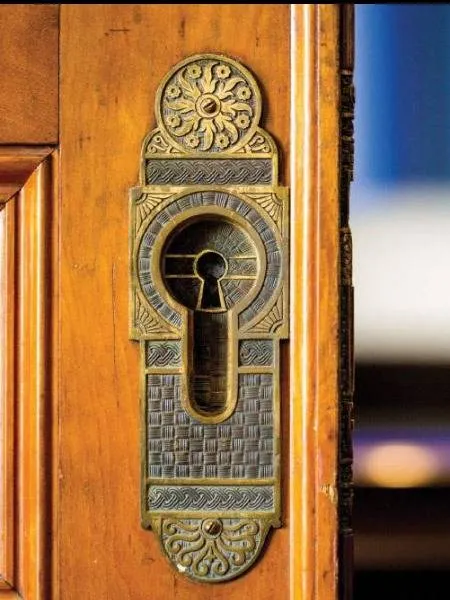 Key Hole