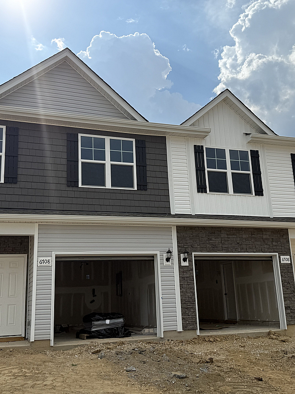 Alverton Townhomes modern exterior view