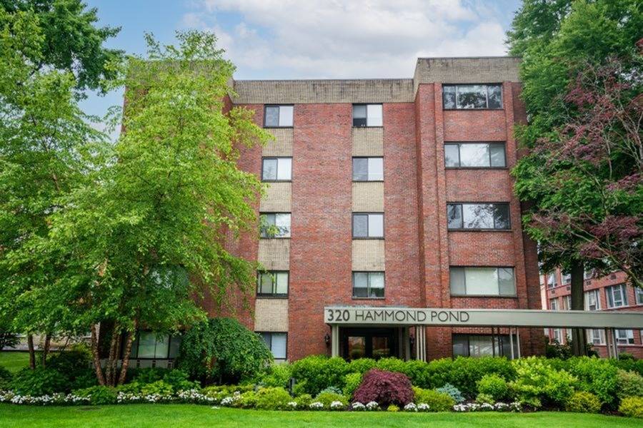 320 Hammond Pond Parkway Exterior