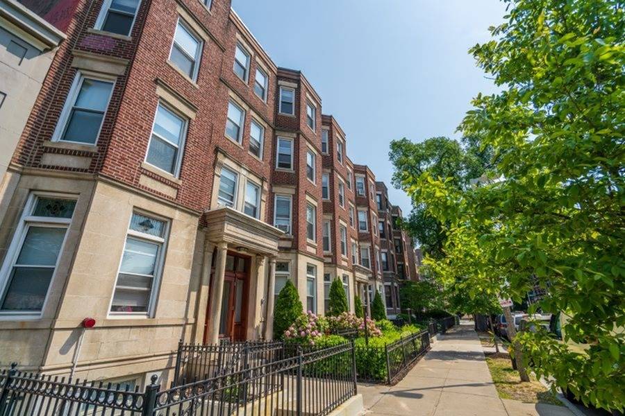 51-55 Queensberry St Exterior