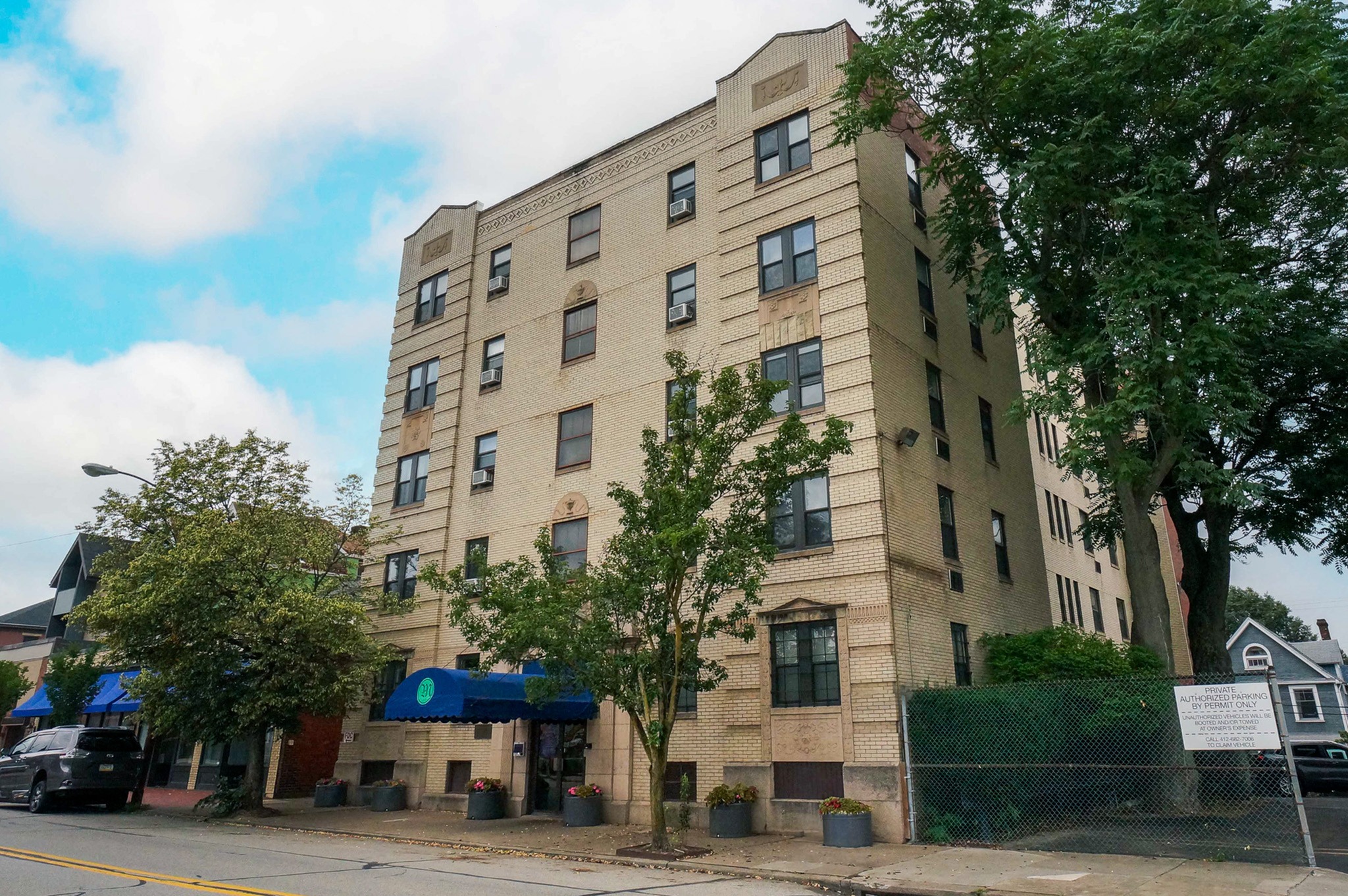 Cavendish Building on the corner of Shady and Ellsworth Avenues