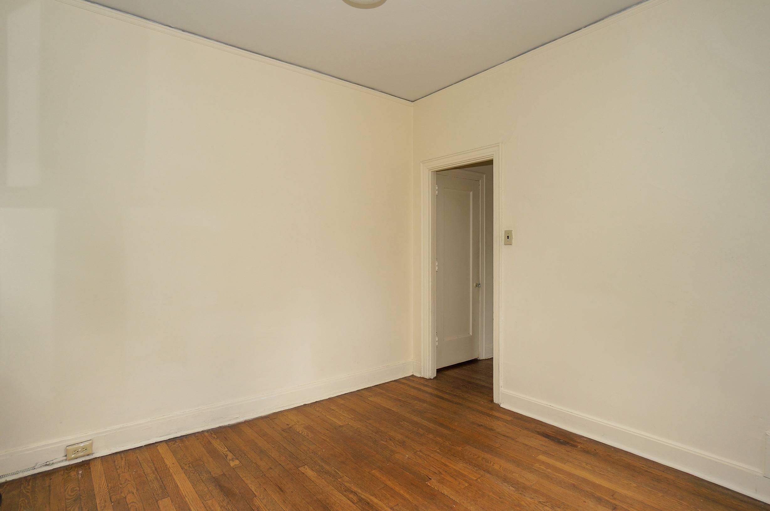 Romero 1 Bed Apartment The Schenley Arms