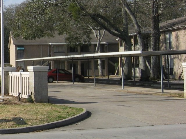Image of Covered Parking for Bayou Shadows Apartment Homes