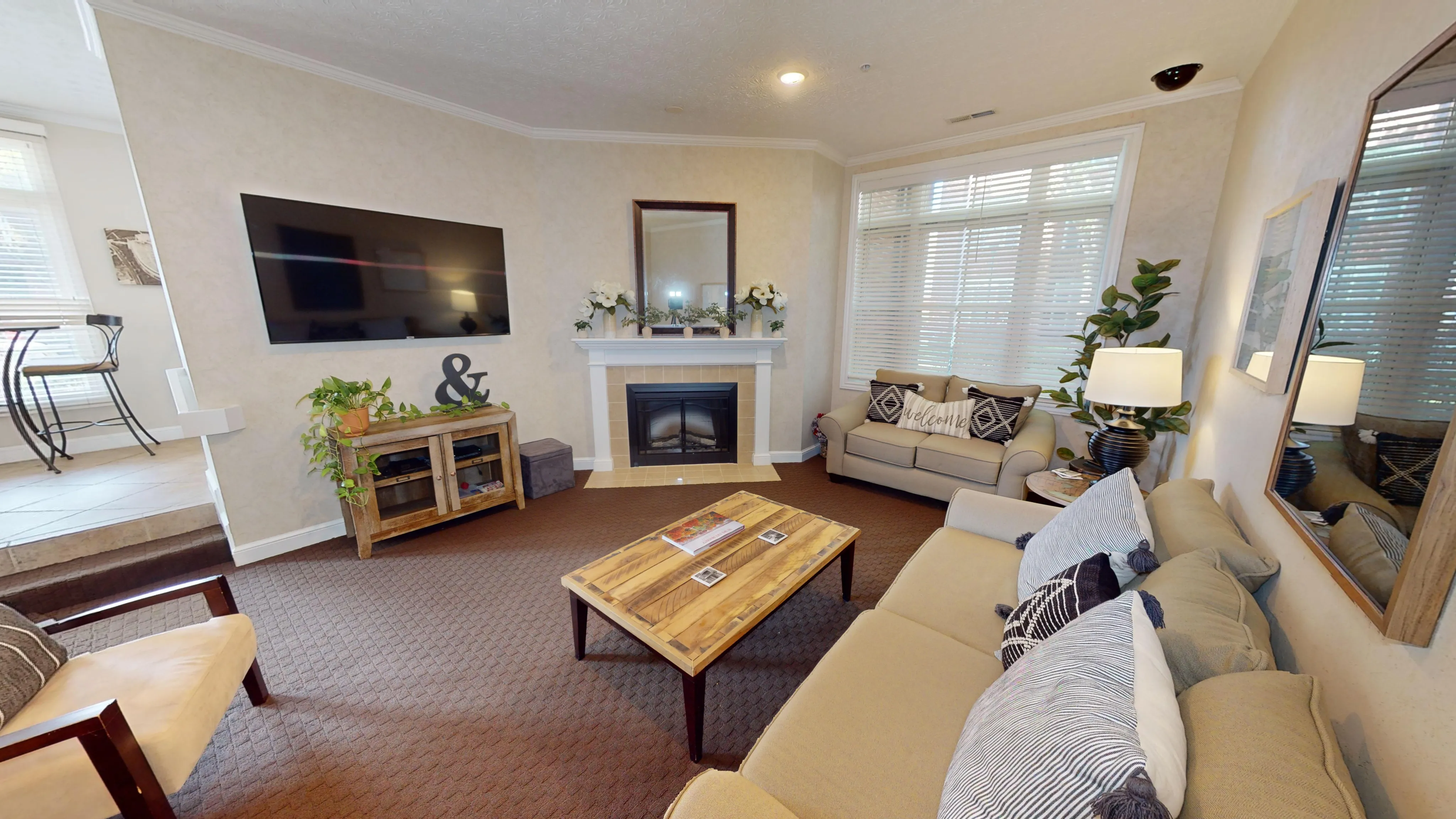 Lounge with TV