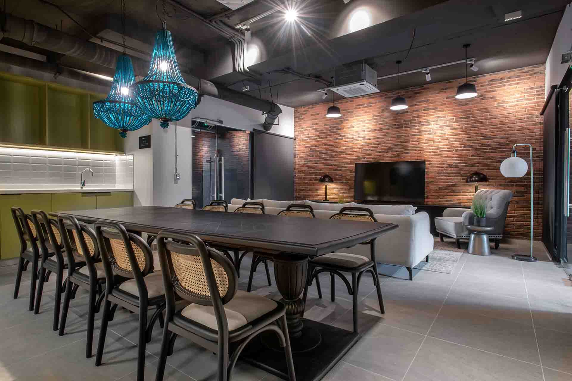 Demo Kitchen