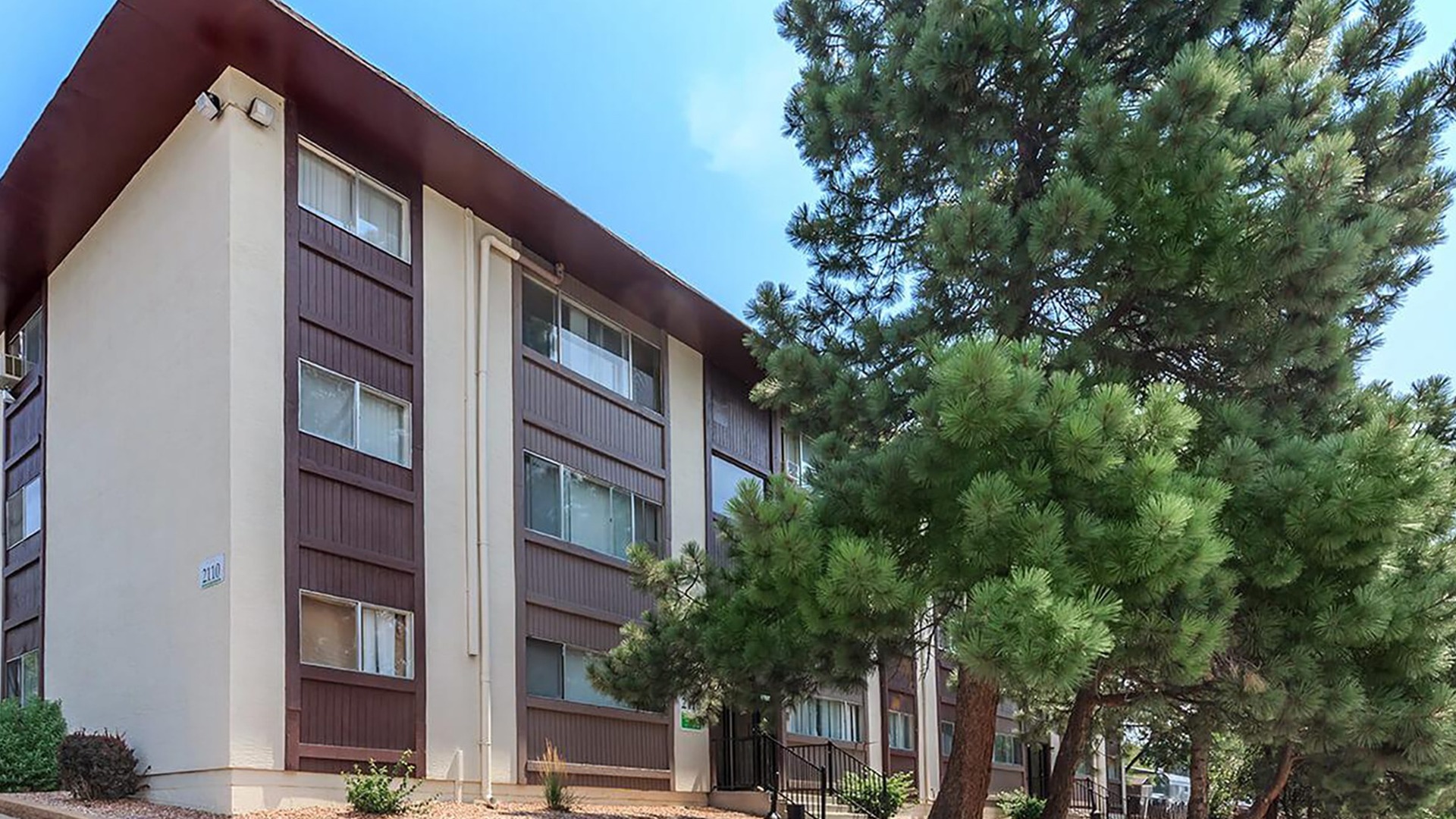 Shannon Hills Apartments in Colorado Springs