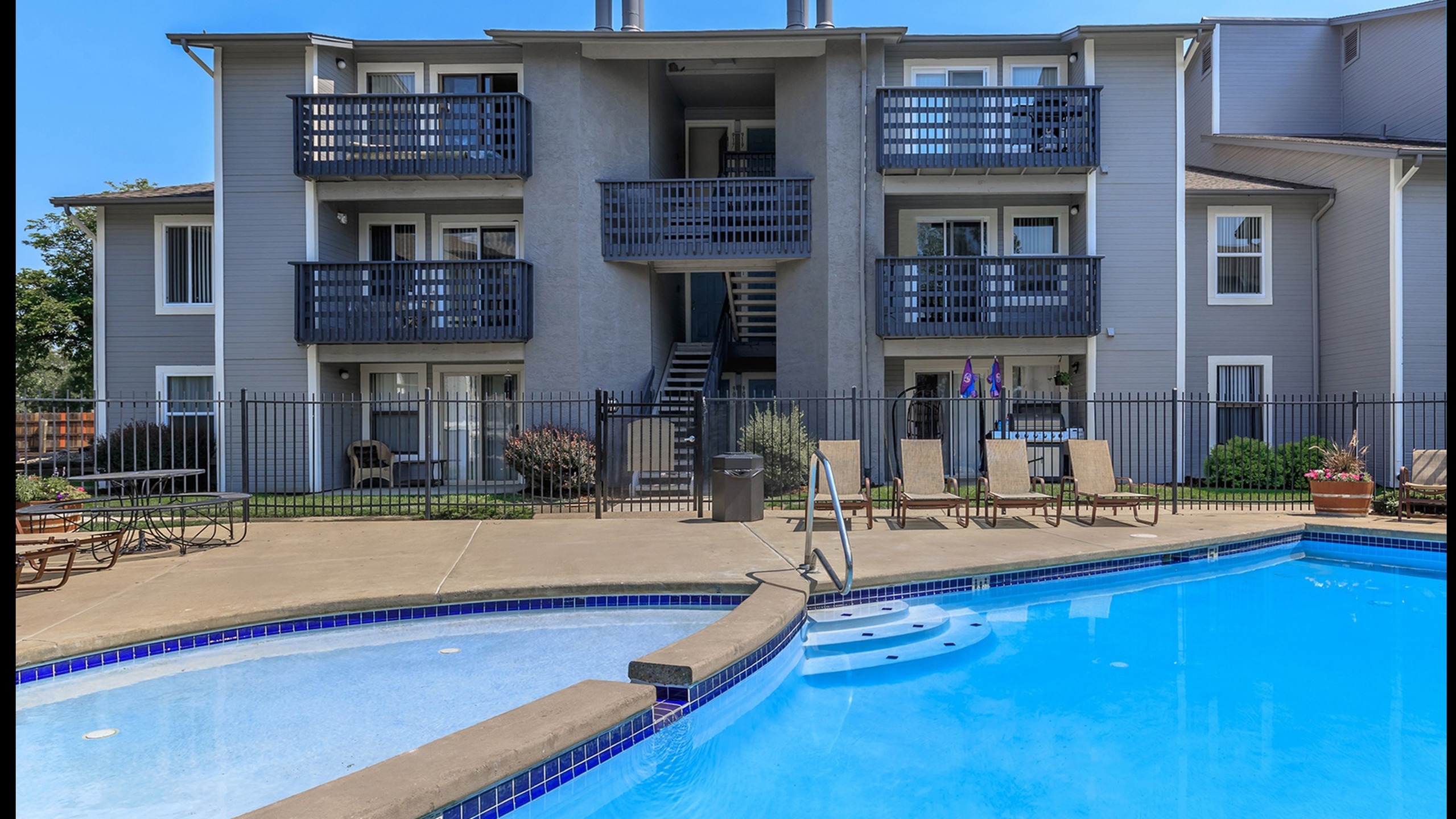 One 75 North Apartments pool and buildings
