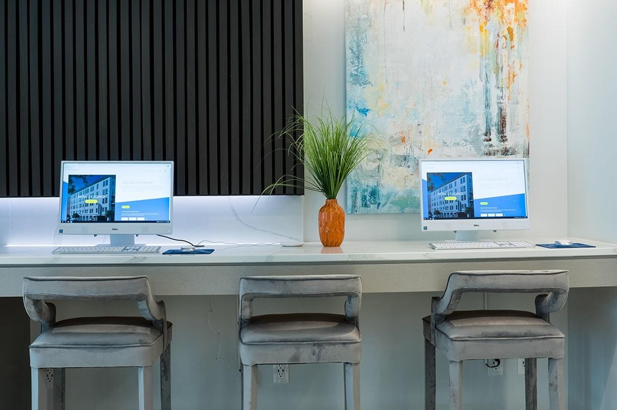 Cyber lounge