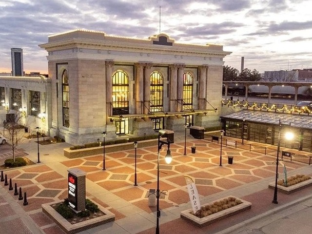 Union Station Plaza