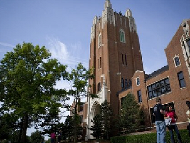 Copperfield Apartments is the perfect living option for students attending Oklahoma City University, located just a 15-minute drive away. Offering spacious one- and two-bedroom layouts, the apartments provide a peaceful and comfortable environment ideal for focusing on studies or relaxing after a busy day. With high-speed internet access, serene surroundings, and proximity to essential services like grocery stores and coffee shops, Copperfield ensures your daily routine is convenient and stress-free. Beyond its close connection to OCU, Copperfield is near some of Oklahoma City’s top attractions, such as Bricktown and the Oklahoma City National Memorial and Museum, offering a balanced lifestyle of education and entertainment.