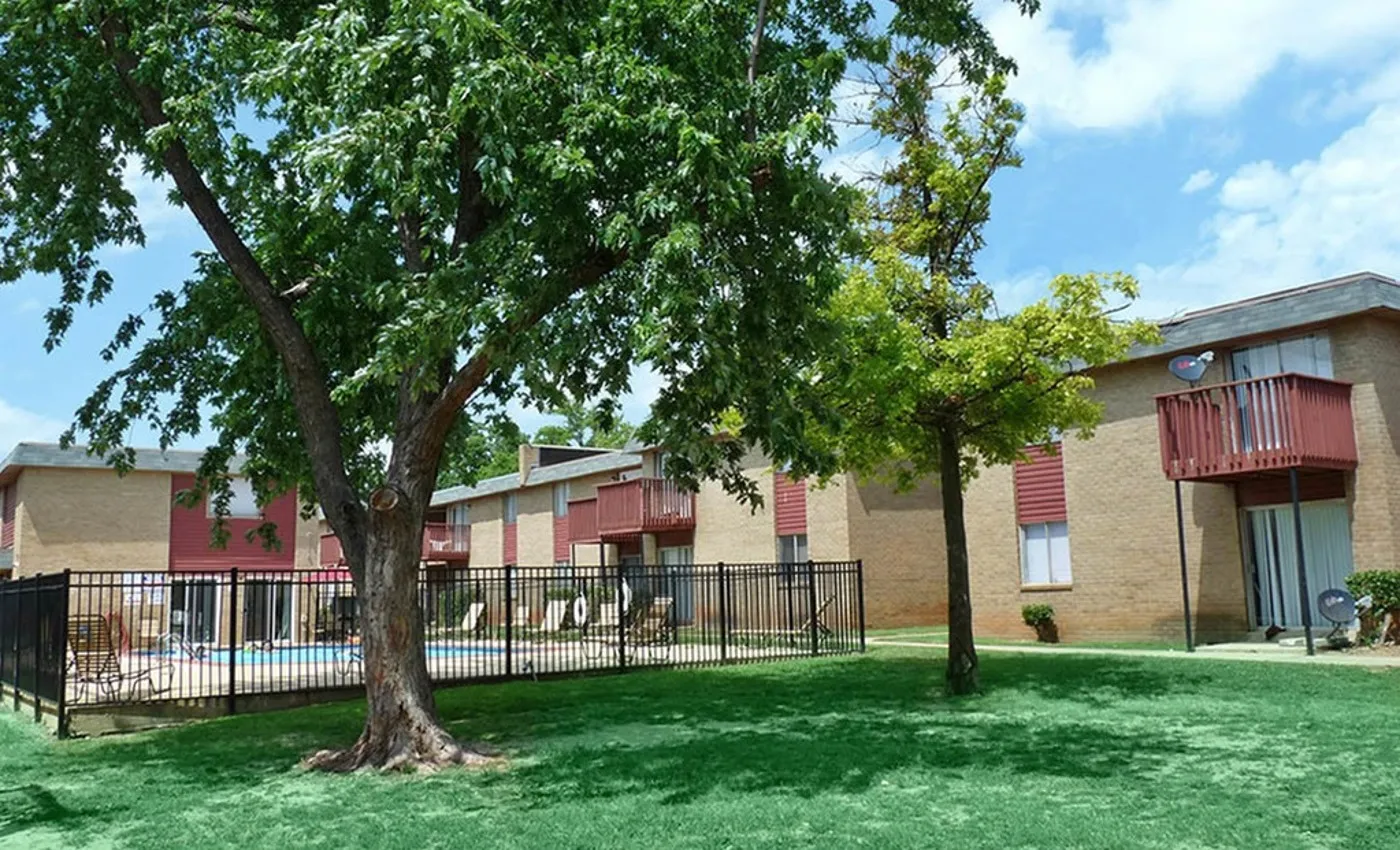 summer oaks