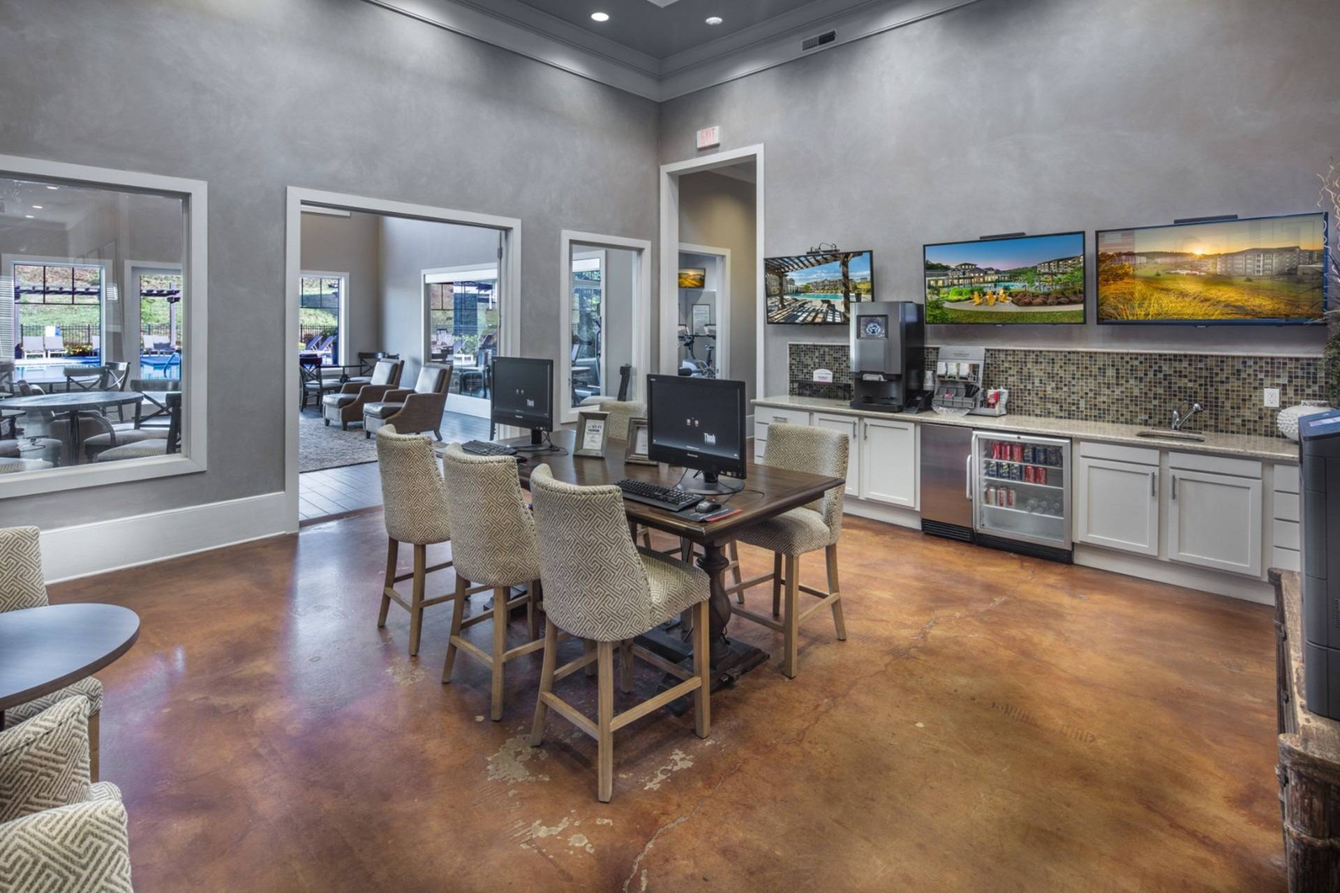Business Center | Apartments in Pittsburgh, PA | City Vista
