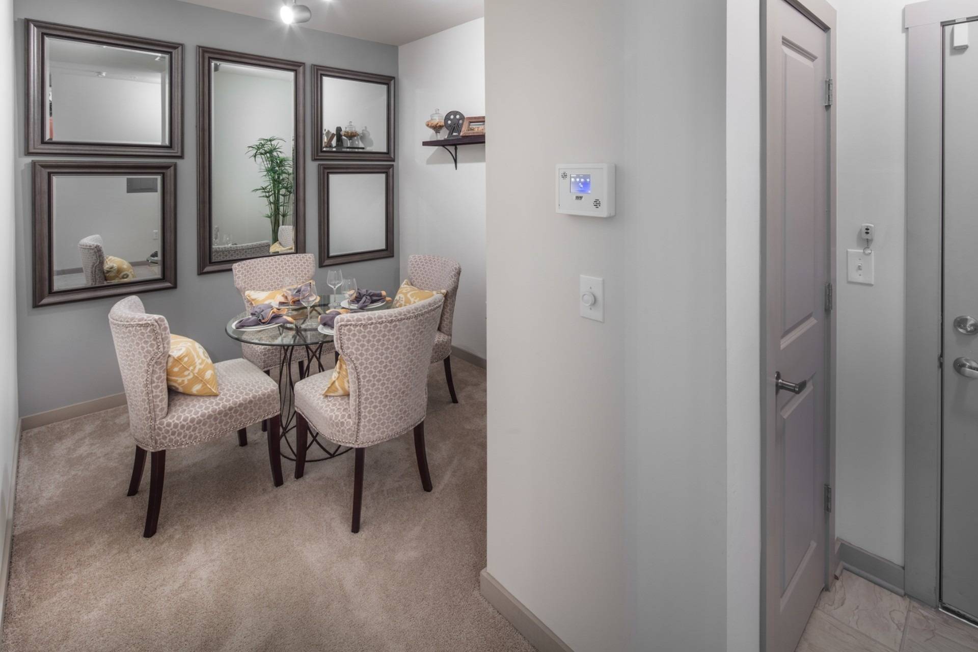 Model Dining Area | Apartments in Pittsburgh, PA | City Vista