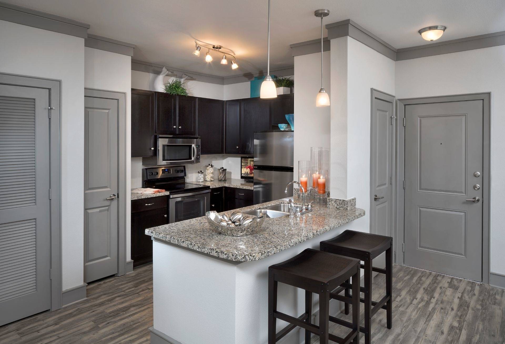 Model Kitchen | Bradenton FL Apartments | Venue at Lakewood Ranch