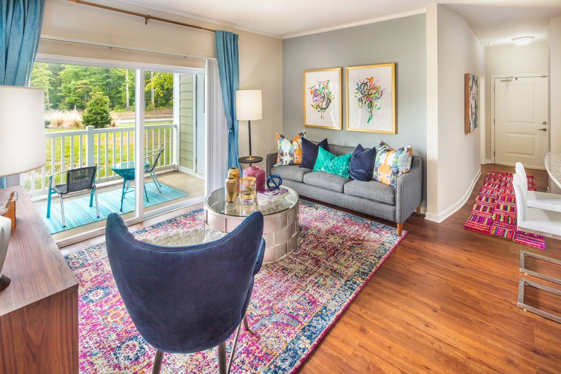 Spacious Living Room | Apartments in Midlothian, VA | Colony at Centerpointe