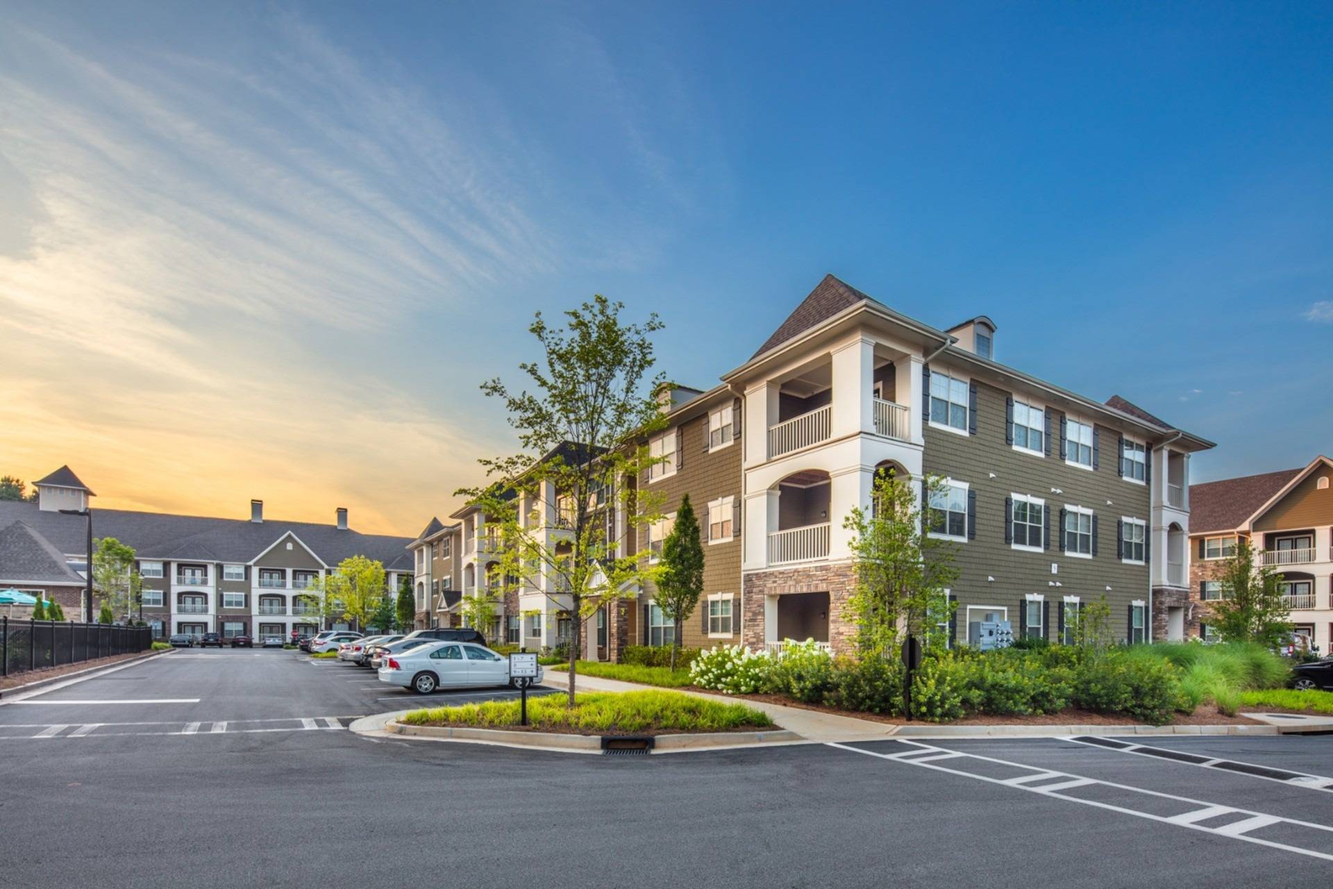 Apartment Building at Sunset | Apartments in Tucker, GA | Green Park