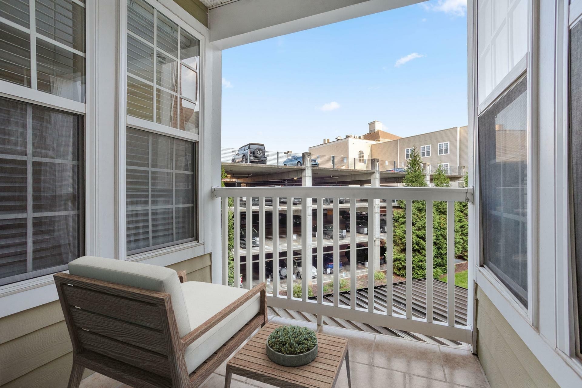 Balcony | Apartments in Nashville, TN | Lenox Village