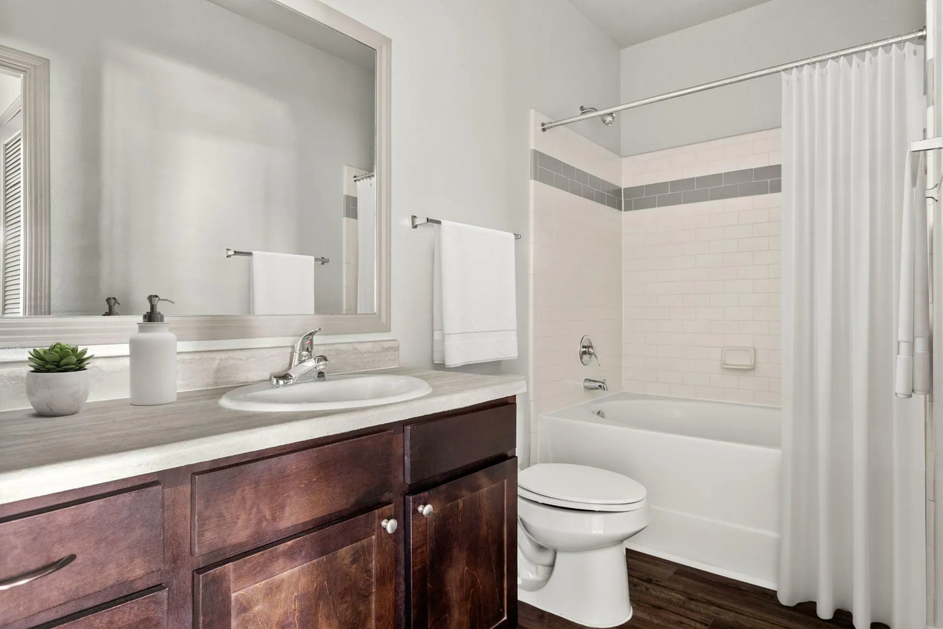 Bathroom | Apartments in Tomball, TX | Avenues at Northpointe