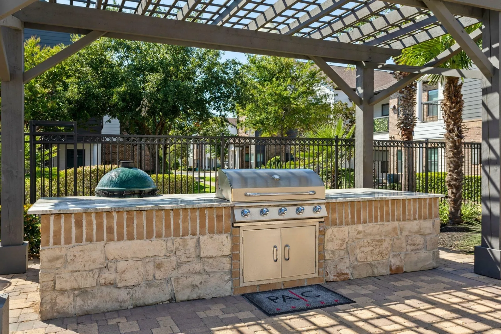 Grilling Area | Apartments in Tomball, TX | Avenues at Northpointe