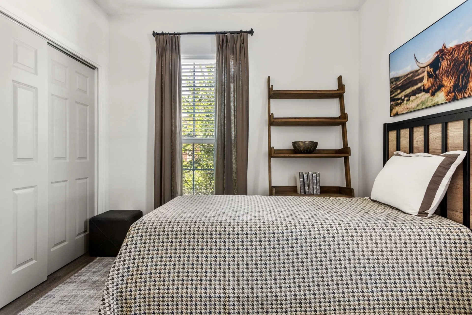 Bedroom | Apartments in Port Arthur, TX | Stone Creek