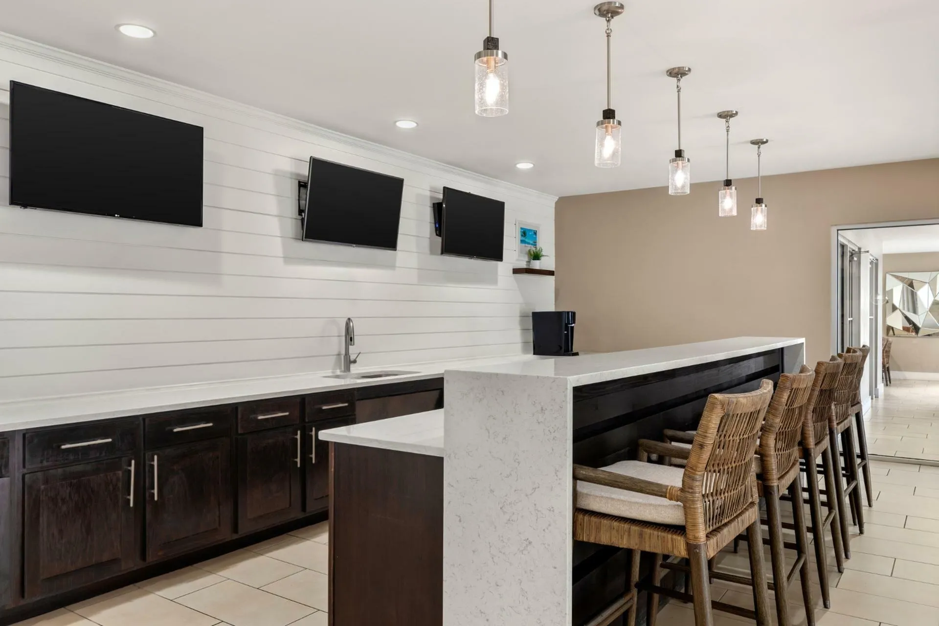 Resident Lounge | Citi Lakes | Orlando FL Apartments