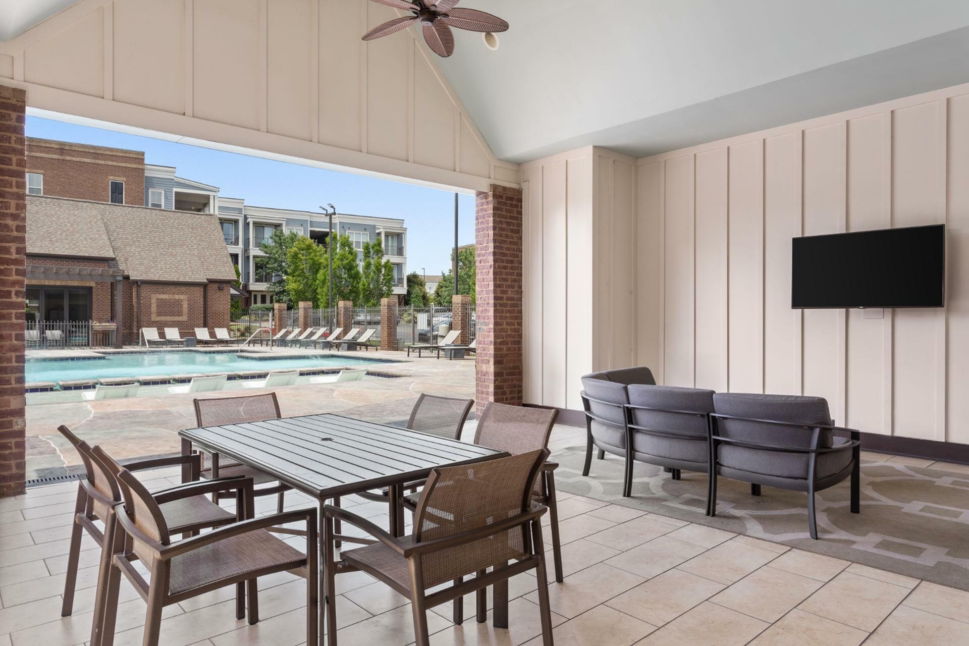 Gallery Retreat at Lenox Village Apartments in Nashville