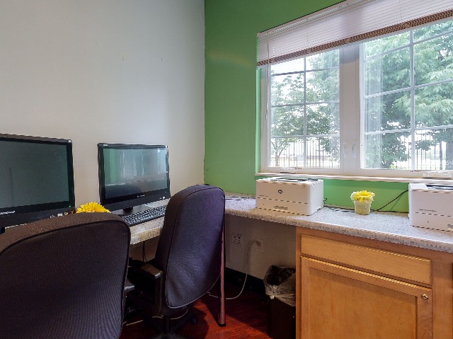 Campus Court at Red Mile Apartments Lifestyle - Business Center
