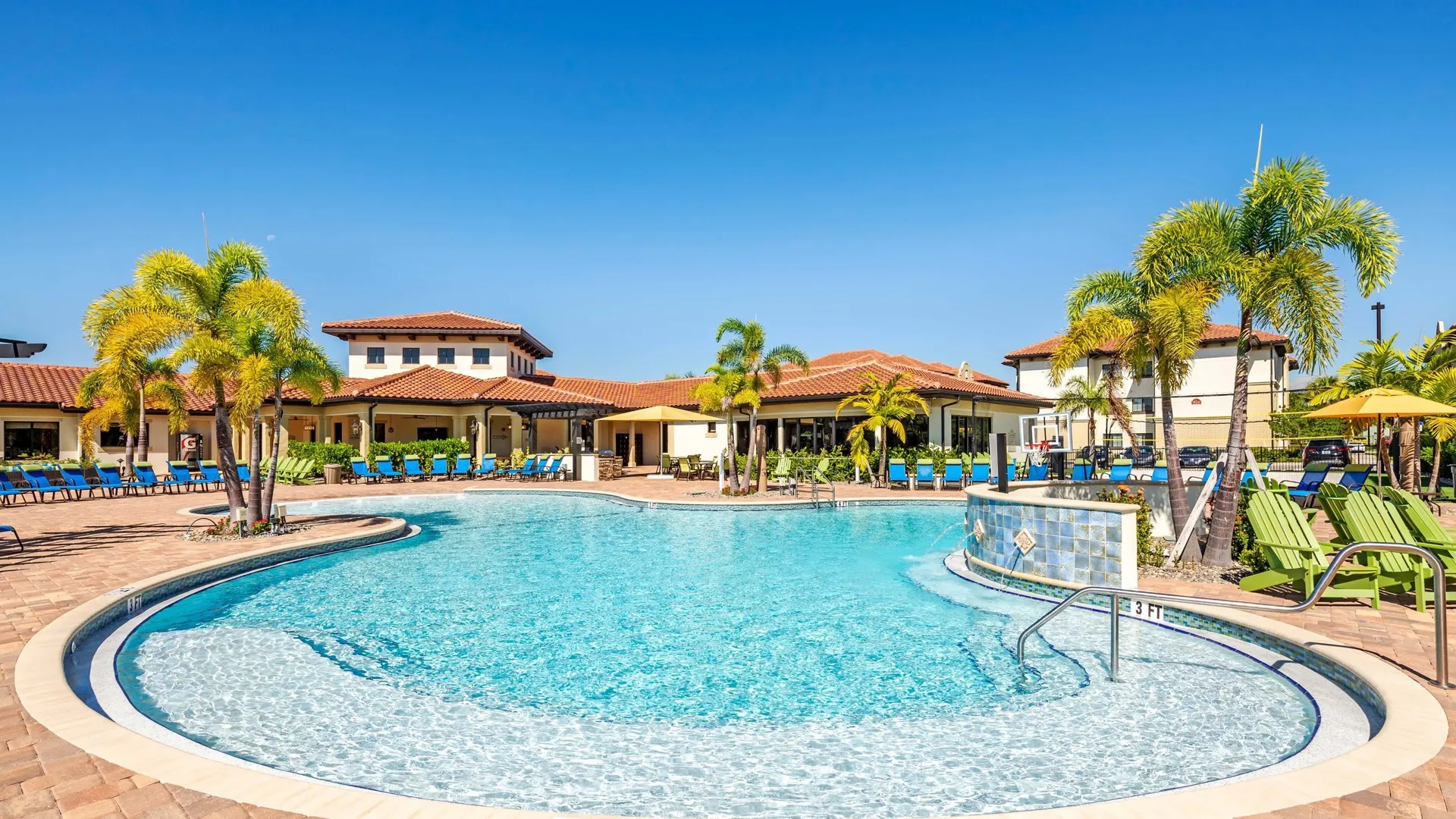 The Reef - Resort-Style Pool