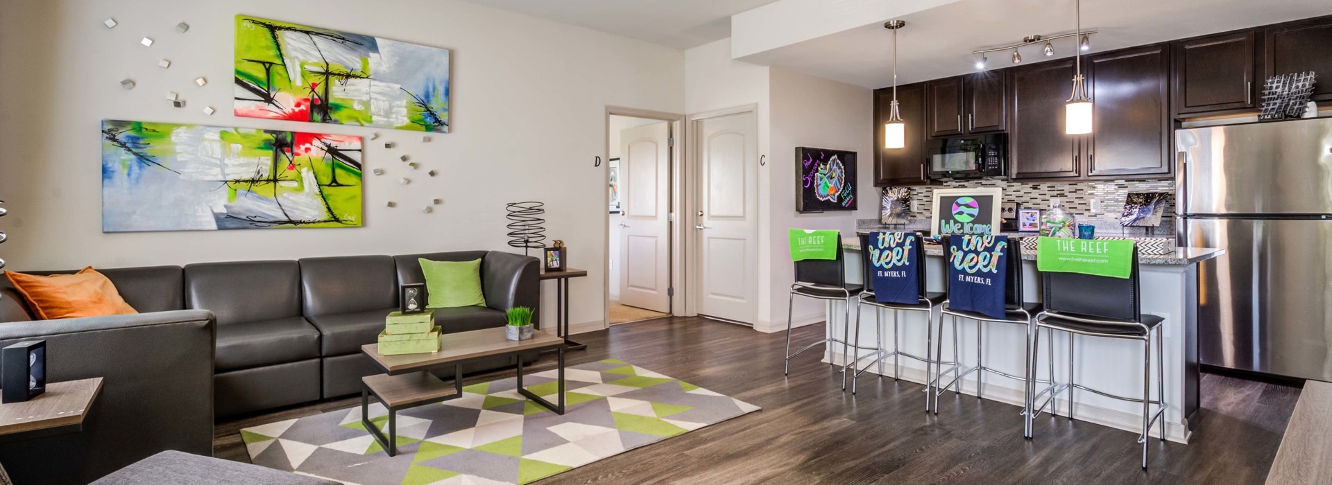 The Reef - Living Room - Kitchen