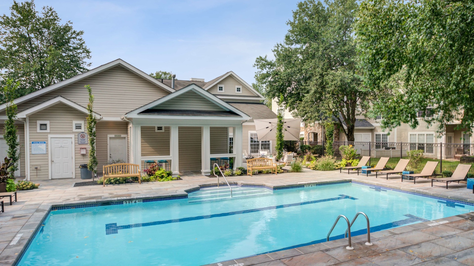 Spring House Pool