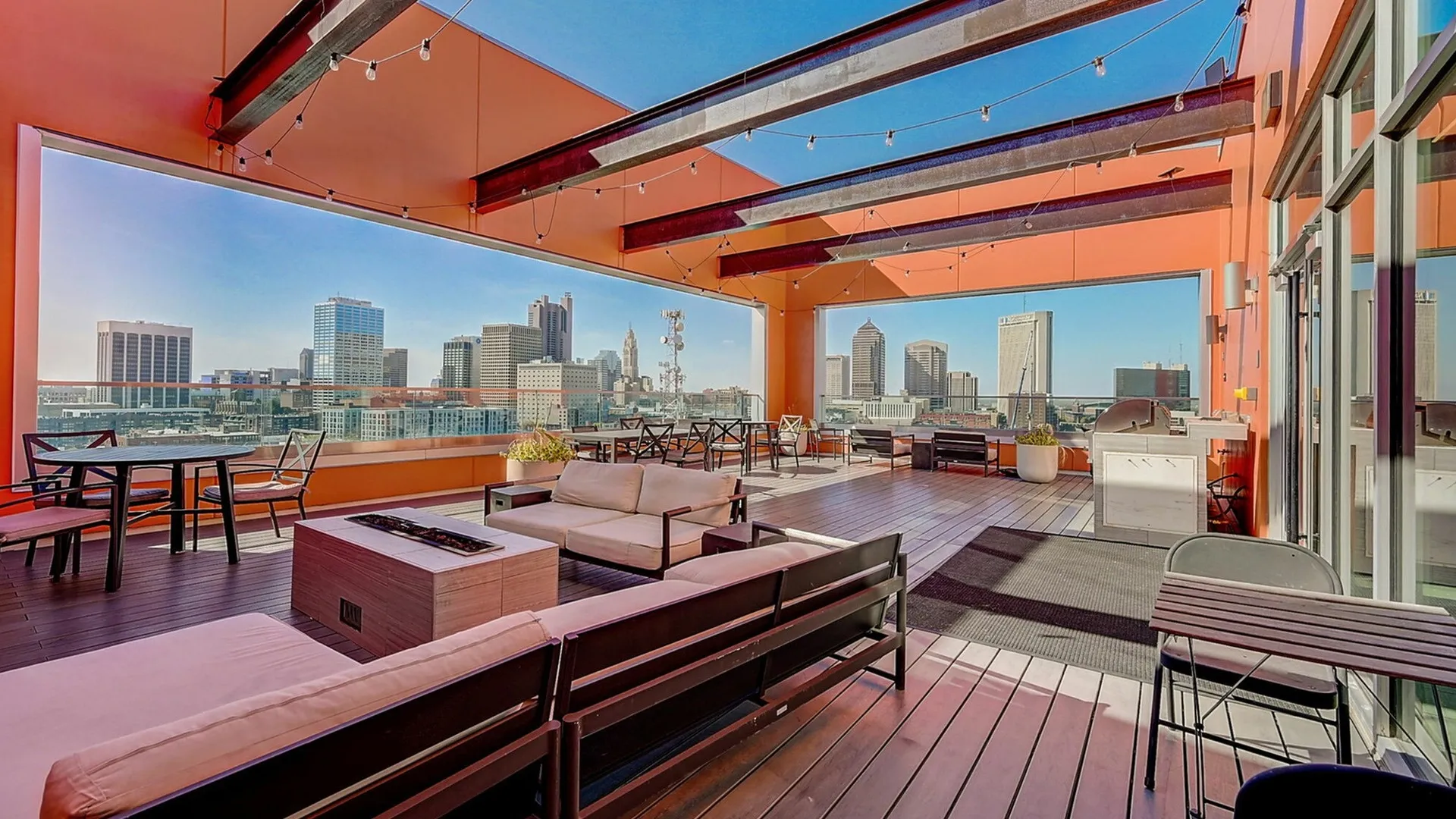 The View on Grant - Rooftop Lounge